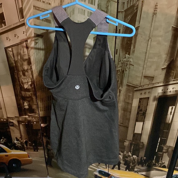EUC Lululemon size 6 grey tank - Picture 2 of 6